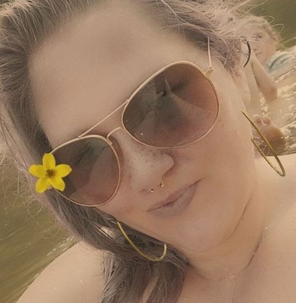 Meet your Posher, Sabrina